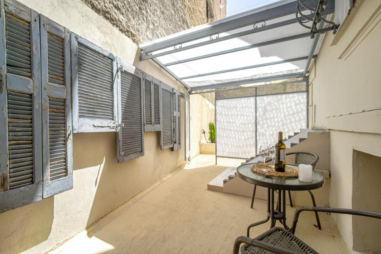 Karma Athens Aparthotel Екстериор снимка