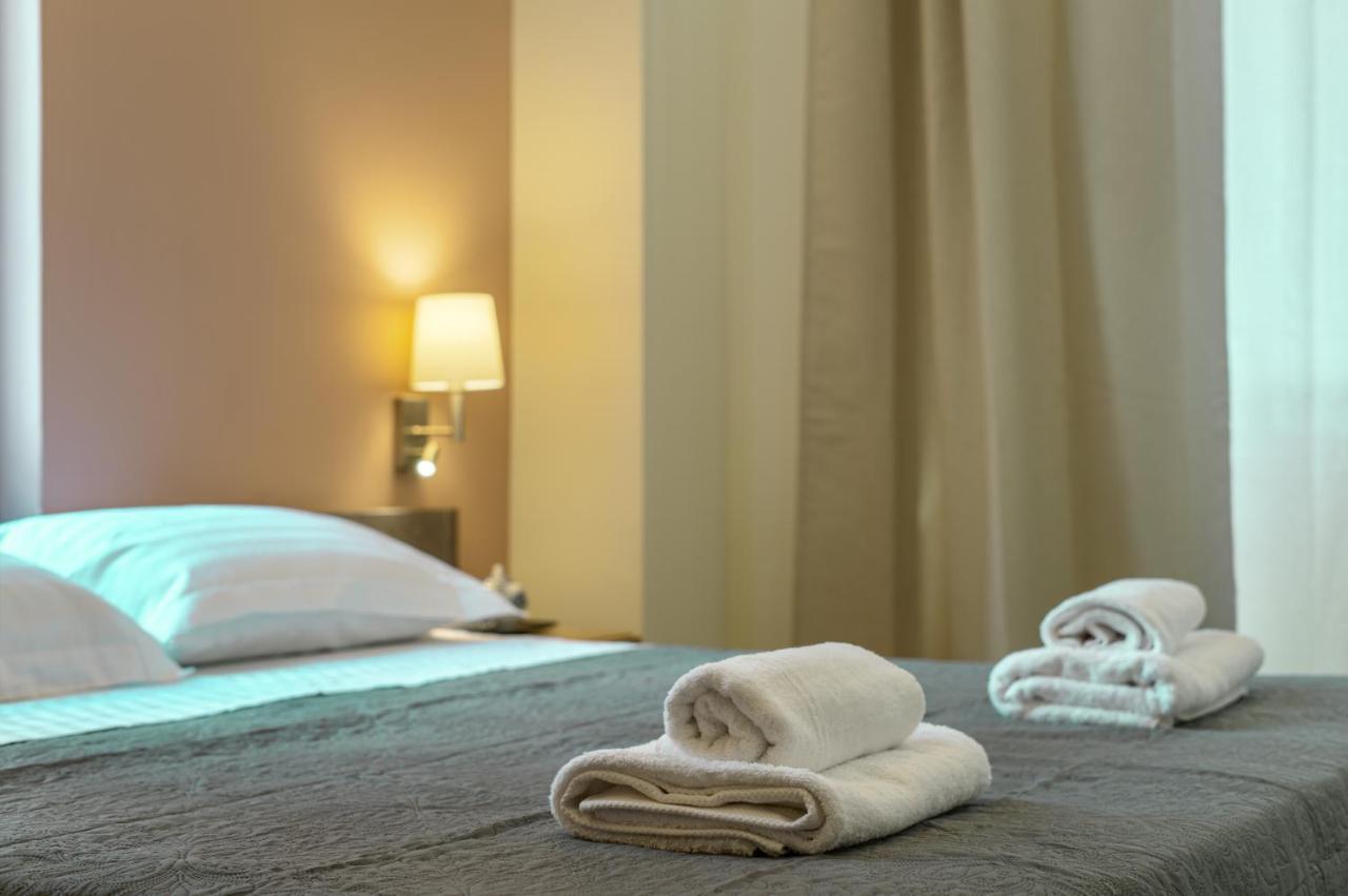 Karma Athens Aparthotel Екстериор снимка